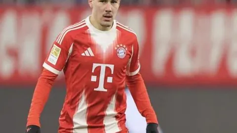 “末战火箭双星闪耀，防线卓越，乌度卡最强阵容对垒杜兰特考验”