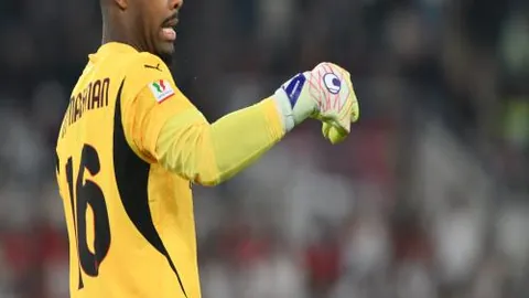 穆西亚拉双响莱万建功，拜仁慕尼黑4-0完胜RB莱比锡